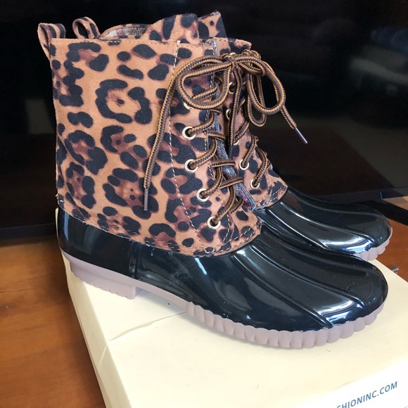yoki leopard duck boots